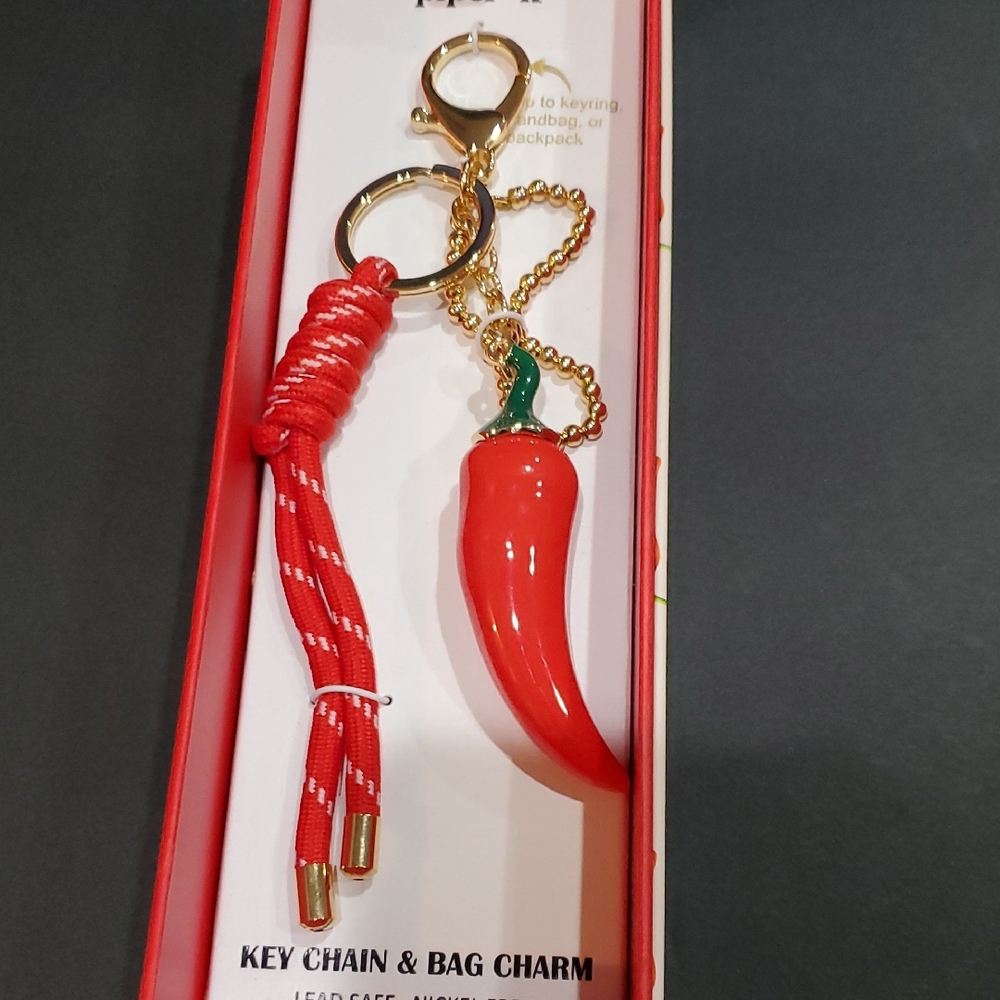 Red hot chili pepper gold plated key chain and bag charm‎ new